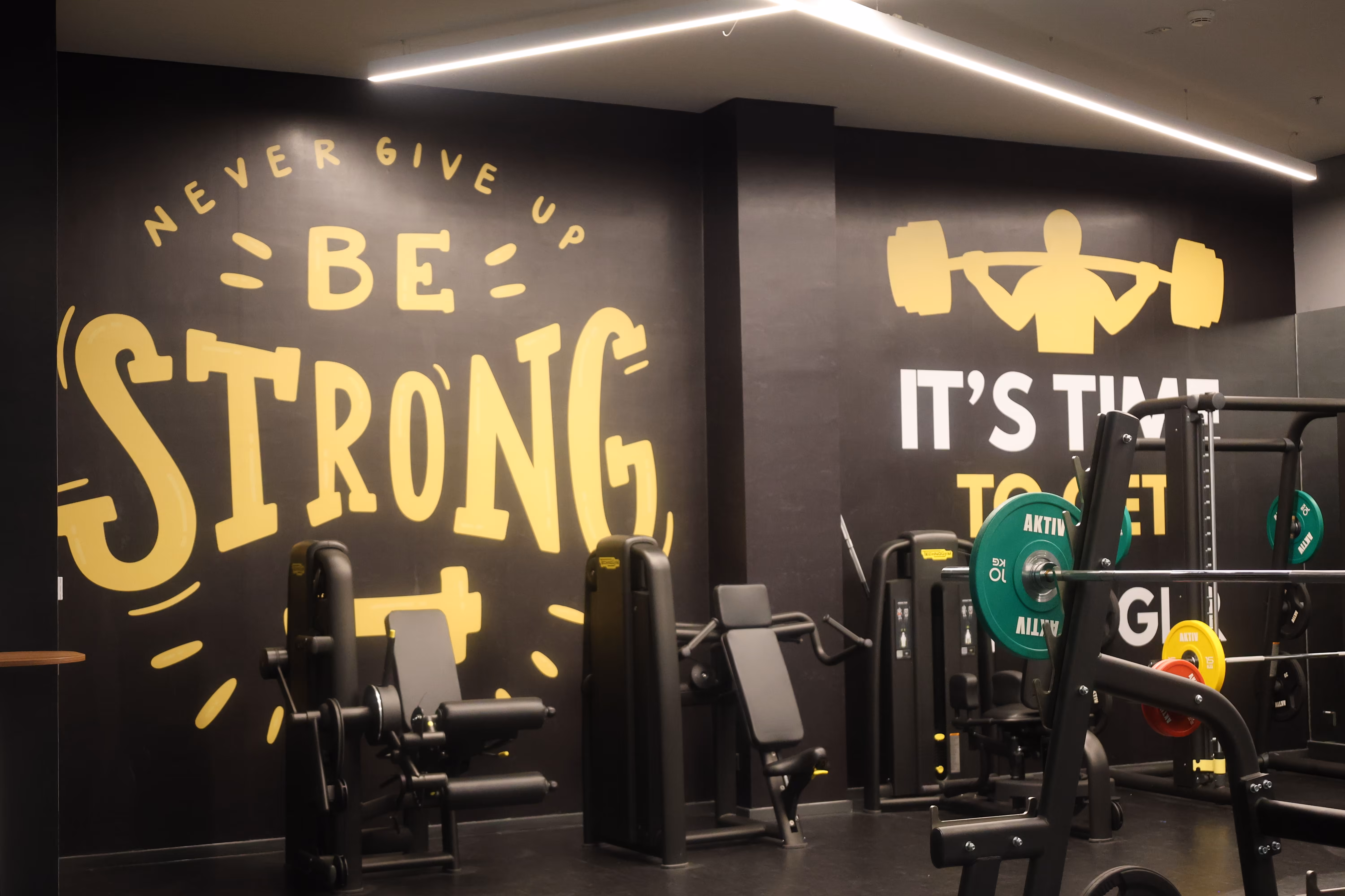 Fitness Center & Gym